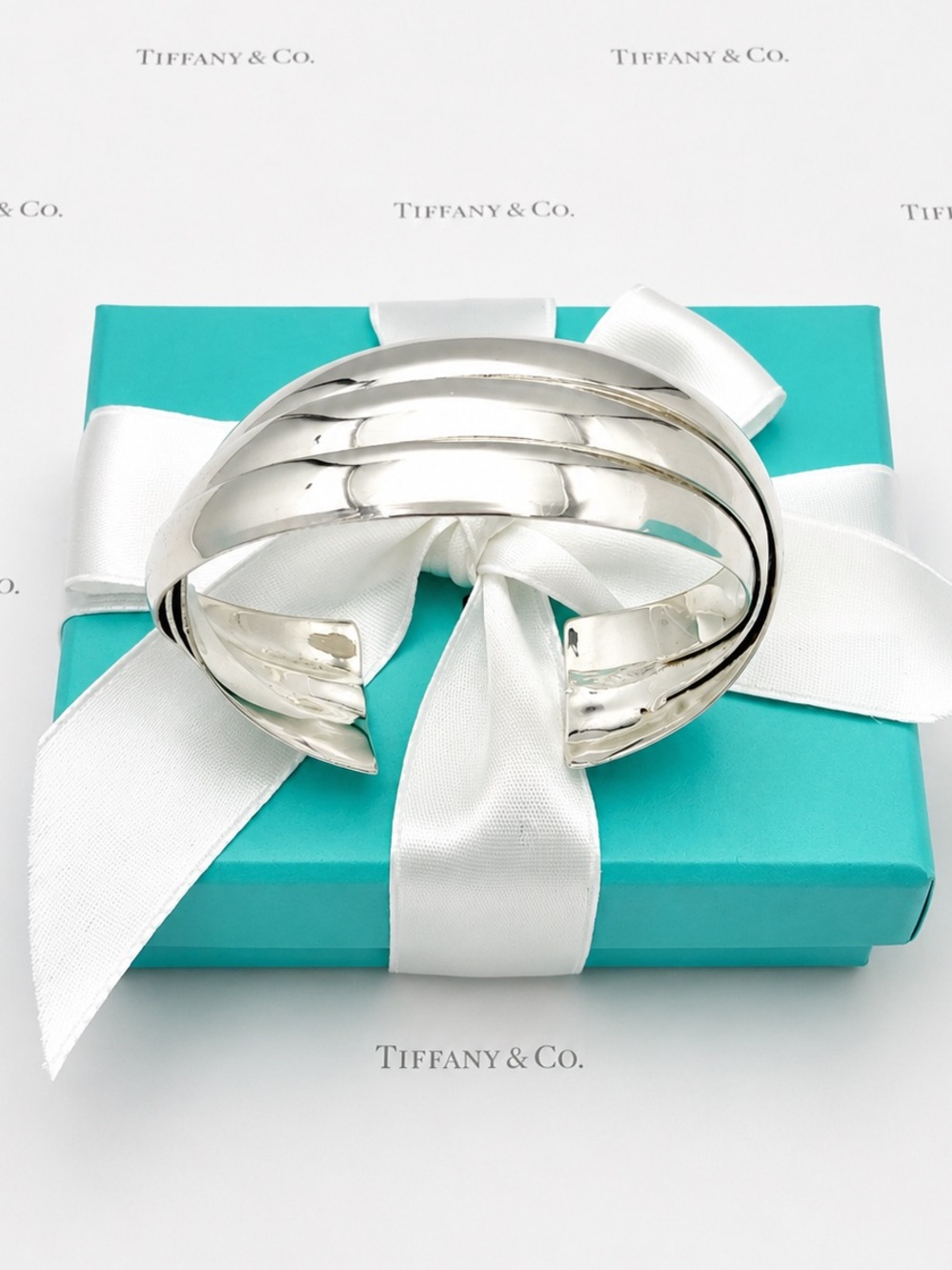 Tiffany & Co. Triple Interlocking Bangle Cuff Bracelet Sterling Silver Gift Box
